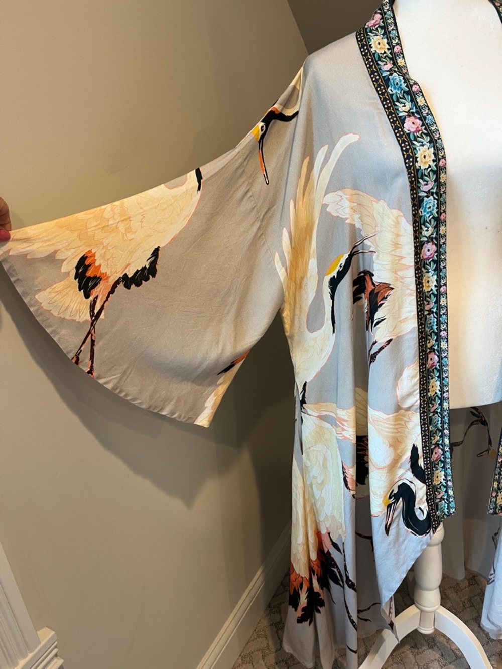 Kimono - Picture 5 of 7